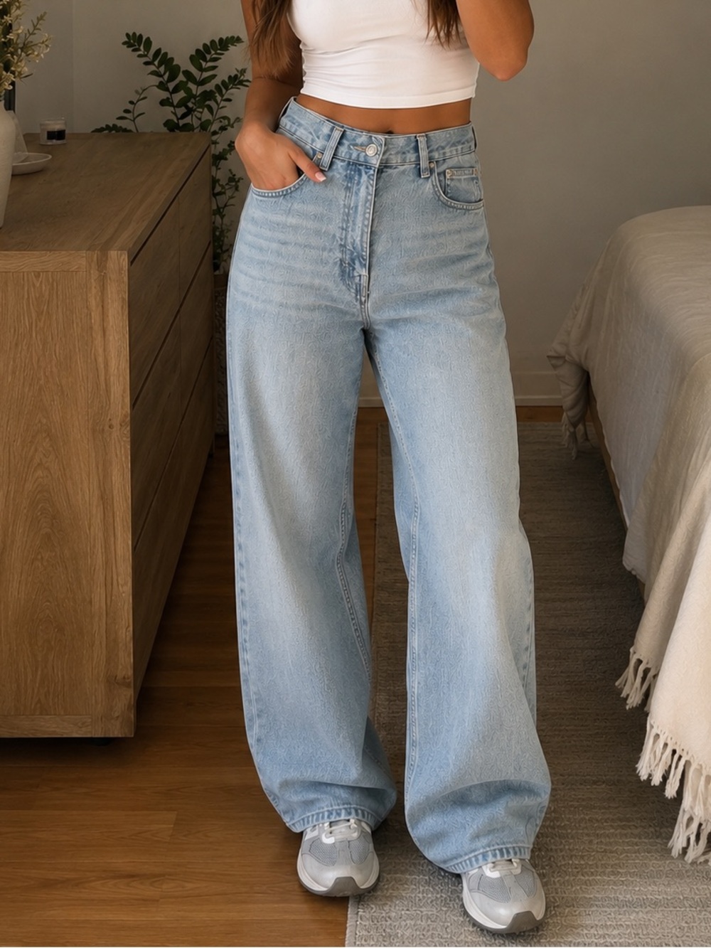 BDG Urban Outfitters High Rise Baggy Jeans Light Wash Size 27 Skater Cool Casual